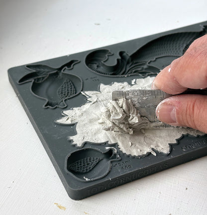 IOD Mould Cornucopias
