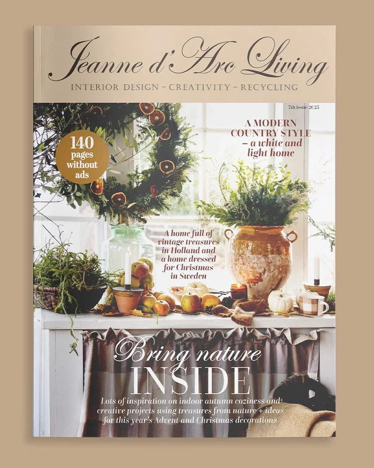 Jeanne d'Arc Living Issue 7