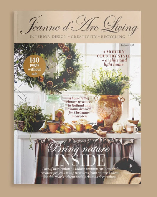 Jeanne d'Arc Living Issue 7