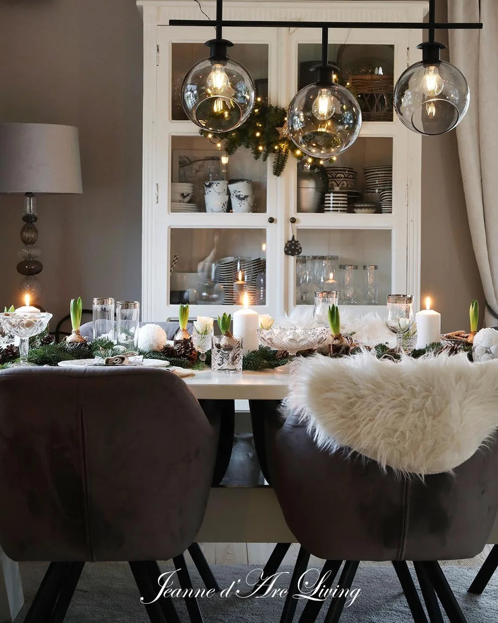 Jeanne d'Arc Living 8th Issue 2025