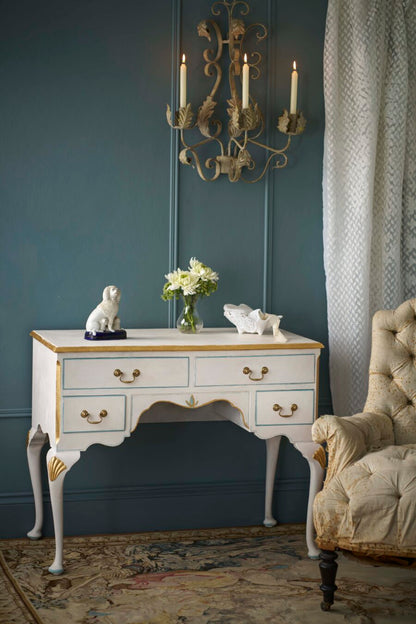 Rococo White