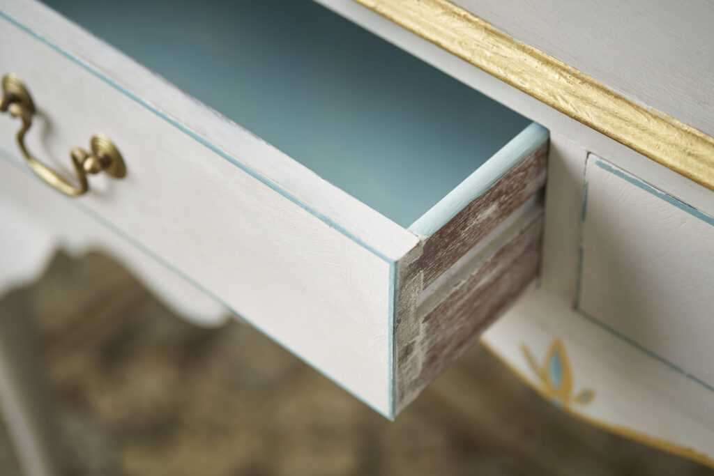 Rococo White